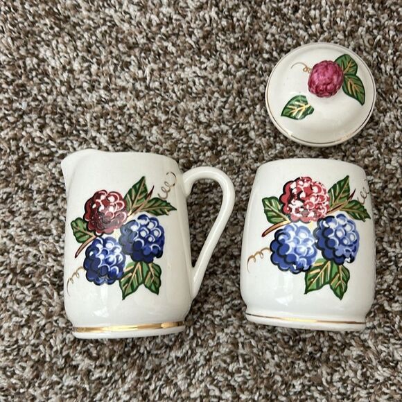 Vintage Knott's Berry Farm Hand Painted Sugar & Creamer Lid Set 3 Piece - Picture 13 of 13